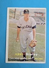 1957 Topps #227 Jerry Staley Chicago White Sox BASEBALL Card N9
