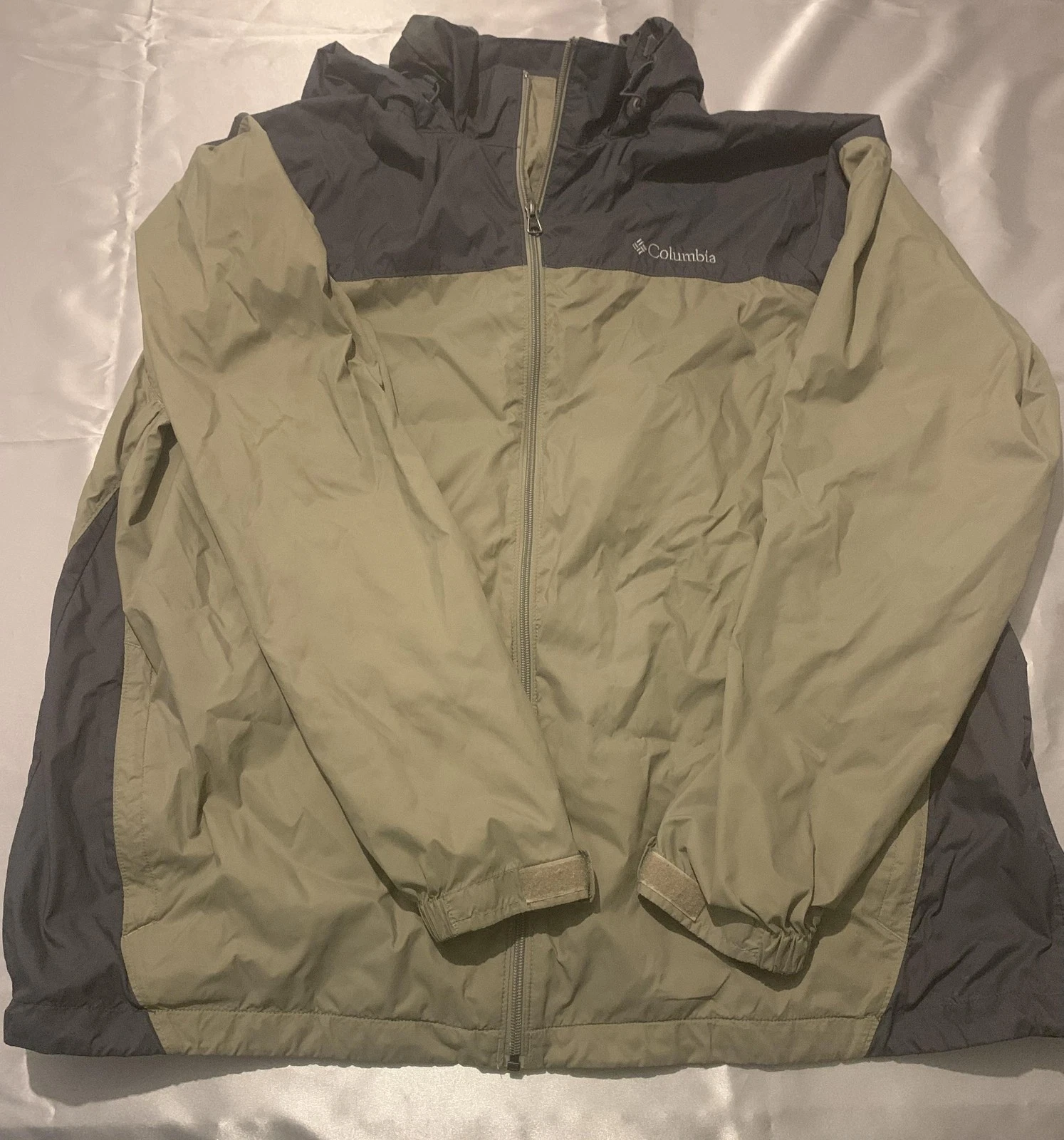 Columbia Jacket Mens 2XL Green Gray Hooded Windbreaker Full Zip Mesh Lined