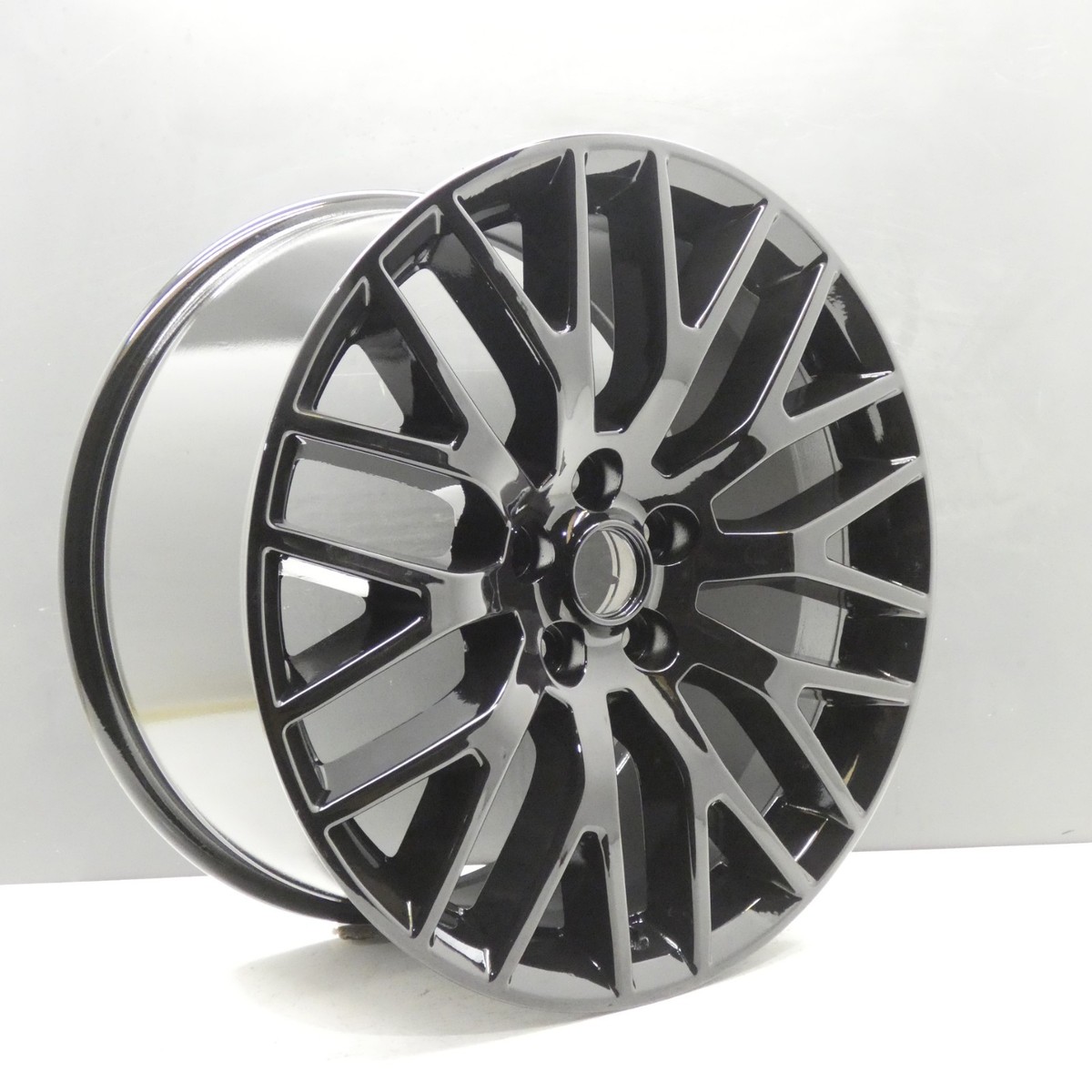 2015 - 2019 Very Ford Mustang Pp1 Gloss Black Wheel and Tire Set