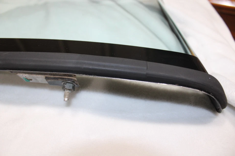 86-97 Nissan HARDBODY D21 XCab 1/4 quarto janela de vidro destro lado do passageiro LIMPO - Imagem 4 de 4