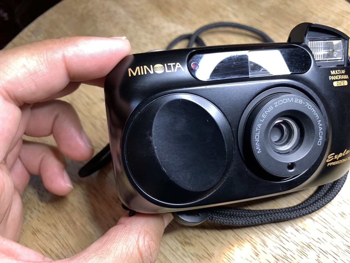 Minolta Explorer Freedom Zoom Multi AF 35mm Panorama Film Camera