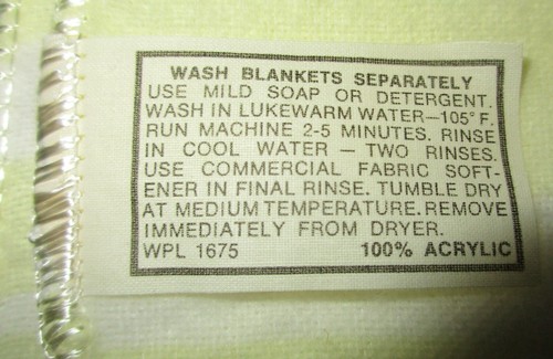 2 Yellow & White Flannel Baby Receiving Blankets - NOS 29" x 39" - Picture 3 of 3