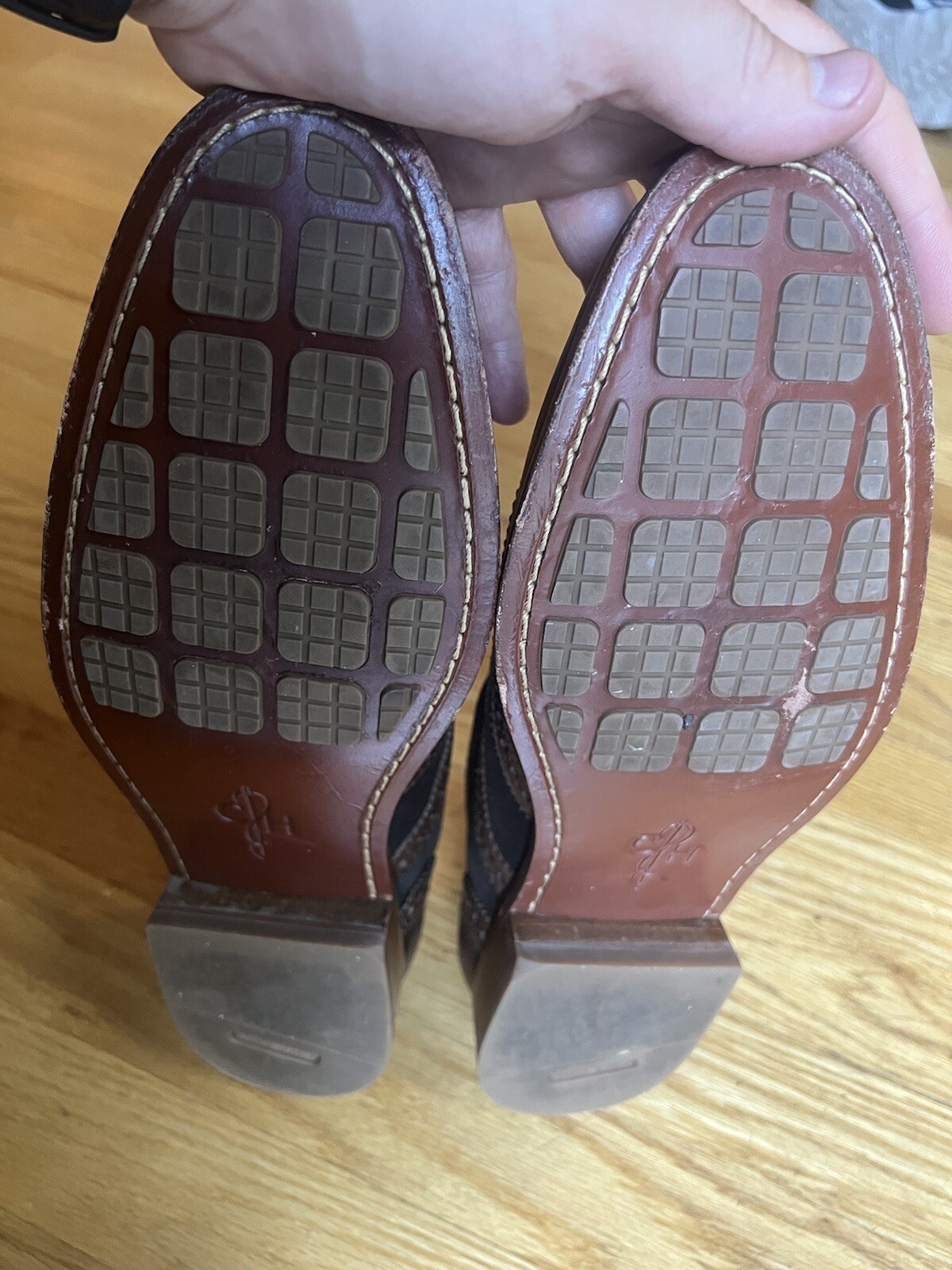 SAOLA Abito Oxford Cole Haan uomo Jay Grand punta alare in pelle marrone C10880 come nuovo