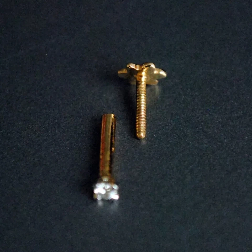 Pin perforador anillo perno nariz diamante real de oro amarillo de 14 quilates calibre 18 Foto 4 de 4