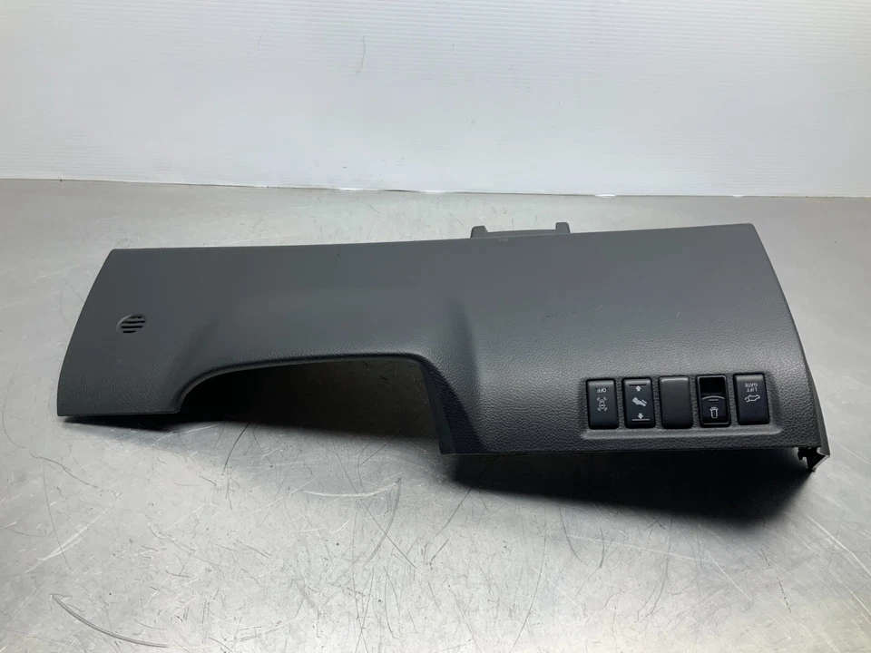 Nissan Armada 2008-2012 rodillera conductor izquierdo moldura 68106ZQ00 OEM Foto 4 de 4