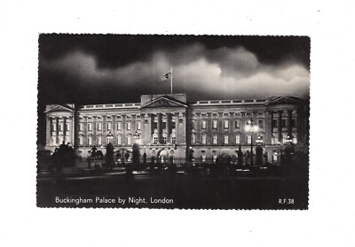 Ansichtskarte London / Buckingham Palace by Night / England