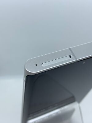 Leica Leitz Phone 1 LP-01 Softbank Sharp 256GB Black Silver Leica Leitz Phone 1 LP-01 Softbank Sharp 256GB Black Silver