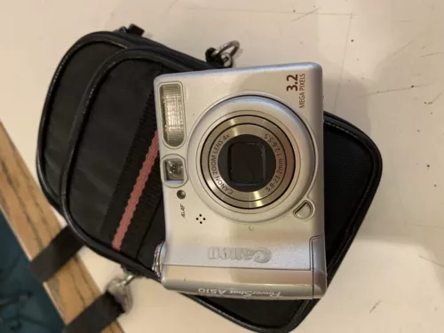 Canon Power Shot A510 4xDigital Camera Zoom Lens 3.2 Mega Pixels
