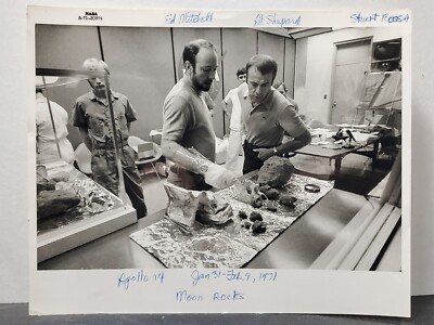 NASA Original S-71-20374 Photograph Apollo 14 Moon Rocks Mitchell Shephard Roosa