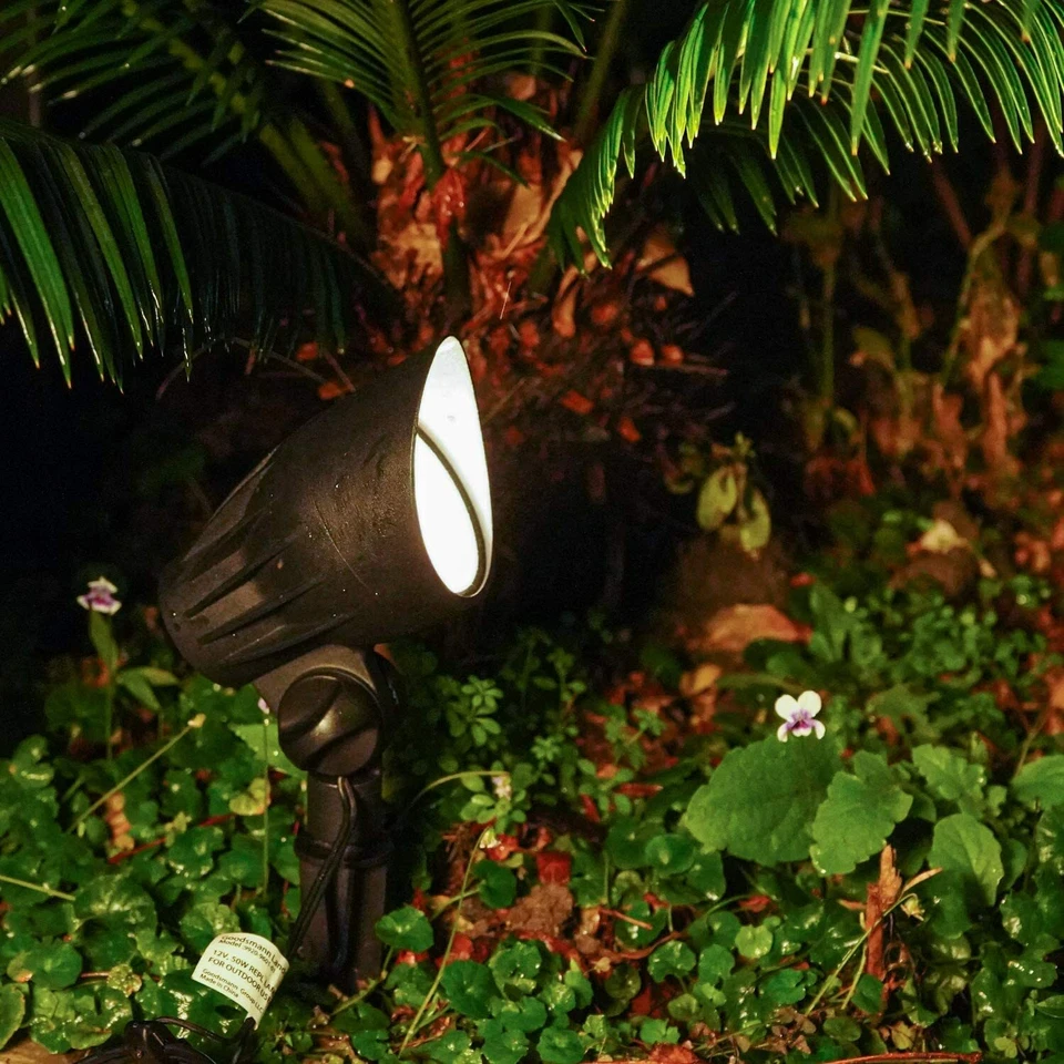 Paquete de 4 proyectores de bajo voltaje iluminación de paisaje focos exteriores jardín Foto 2 de 4