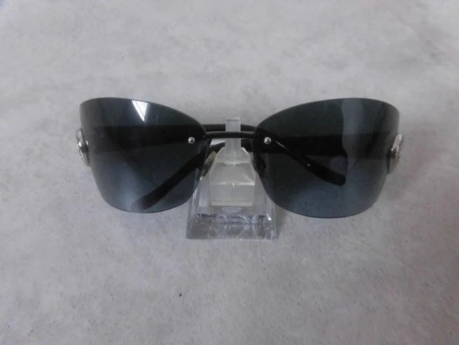 Gafas de sol GUCCI GG4201S negras sin montura corazón estrás logotipo G mujeres auténticas Foto 3 de 4