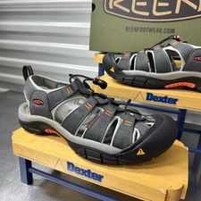 KEEN NEWPORT H2 Sandals Size US11M Standard Fit Magnet/Nasturtium