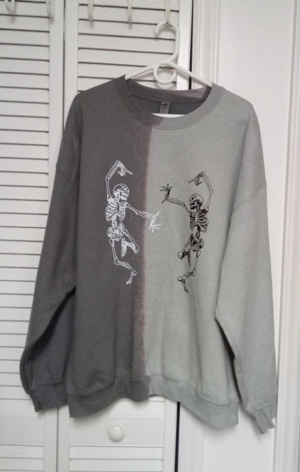 Unisex Bleach Wash Tie Dye Skeleton Halloween Sweatshirt Size 2X
