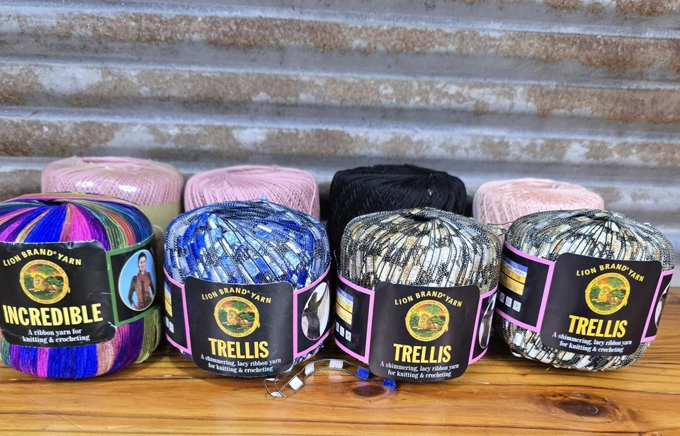 NUEVO LOTE De 8 Madejas Marca León Increíble Cinta Hilo Carnaval Campagne Océano Foto 2 de 4