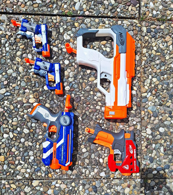 NERF Dart-Blaster mit MEGA BigShock, Firestrike & 2x Jolt, Schulterstütze-Schuss