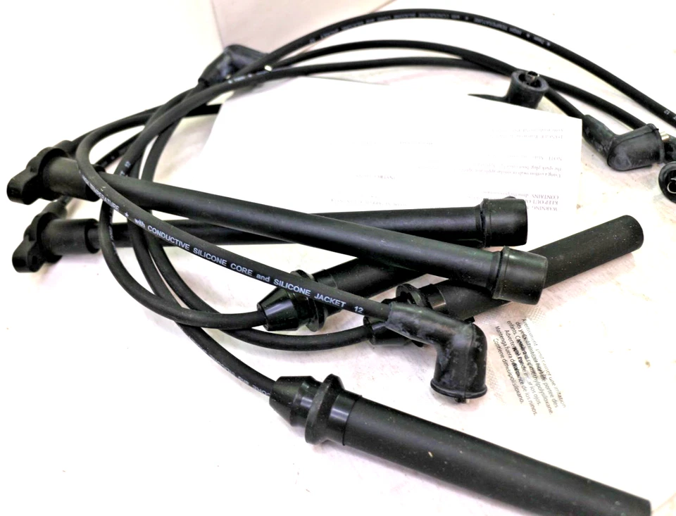 Juego de cables de bujías Pro Series by SMP # 27669 Infinity/Nissan 1997-2004 Foto 3 de 4