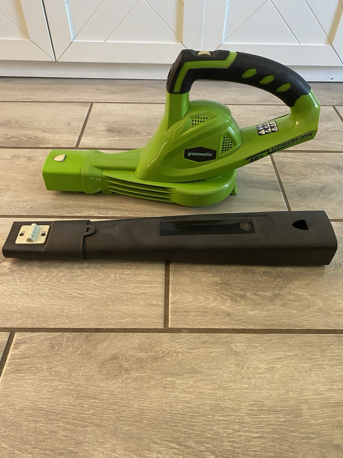 Greenworks 40V Cordless Leaf Blower with 450CFM 120MPH Power