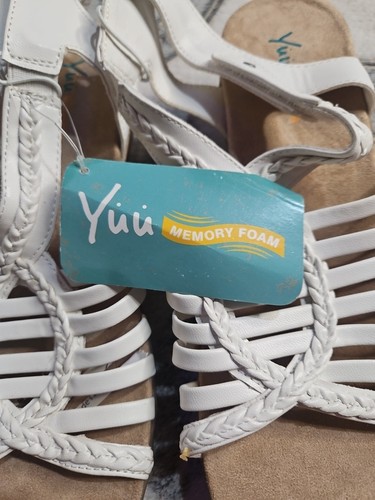 Yuu Women's NWOB US 8 M White Heidi Wedge Strap Sandals NEW - Picture 2 of 4