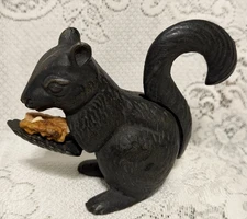 Nut Cracker Squirrel Black Cast iron Vintage. Walnuts, Pecans Etc Very nice gift