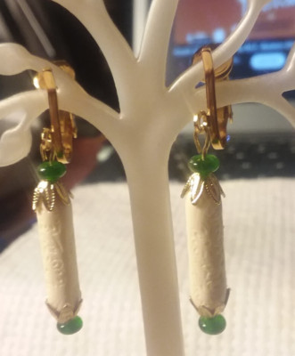 White With Green Stone Compliment Clip On Dangle Earrings 03-01-2025
