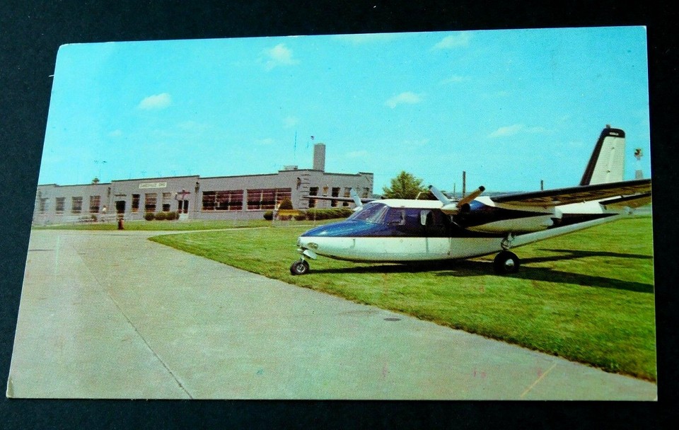 Vintage Zanesville Municipal Airport, Zanesville, Ohio Unused Postcard