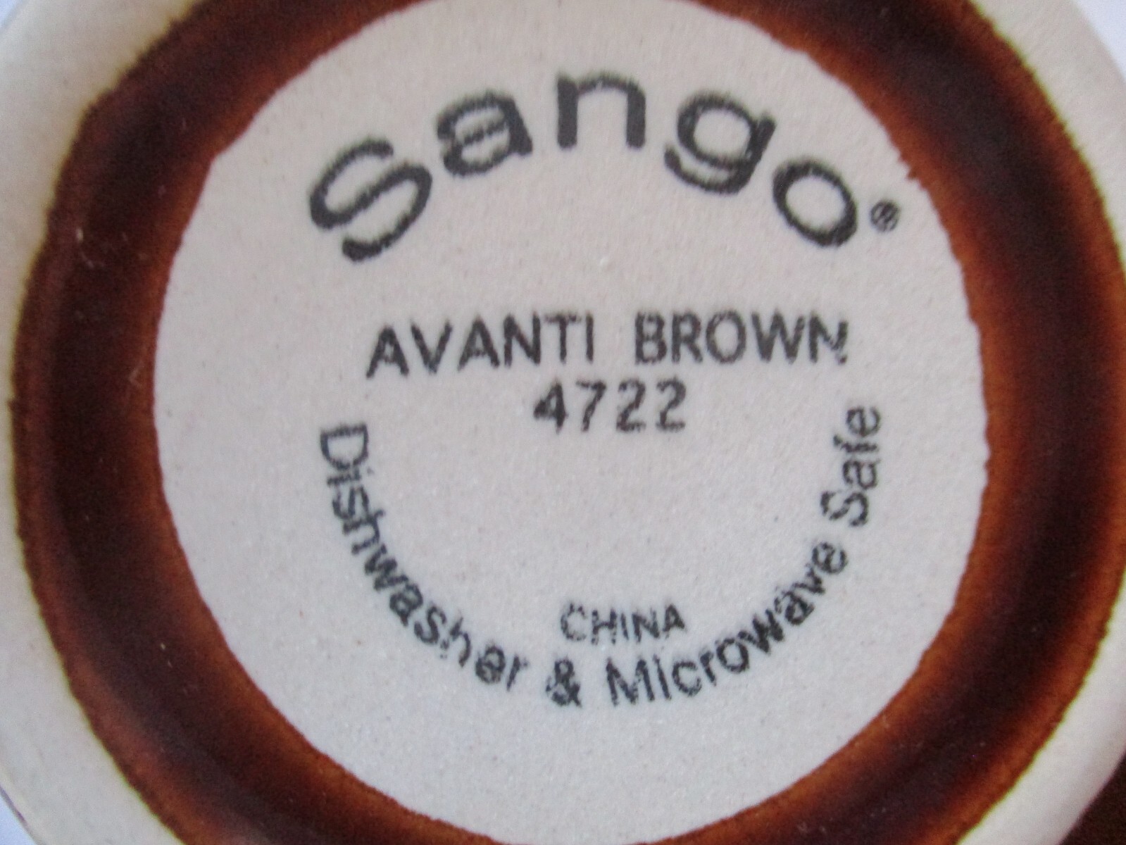 SANGO AVANTI BROWN MUGS  - SET OF 2