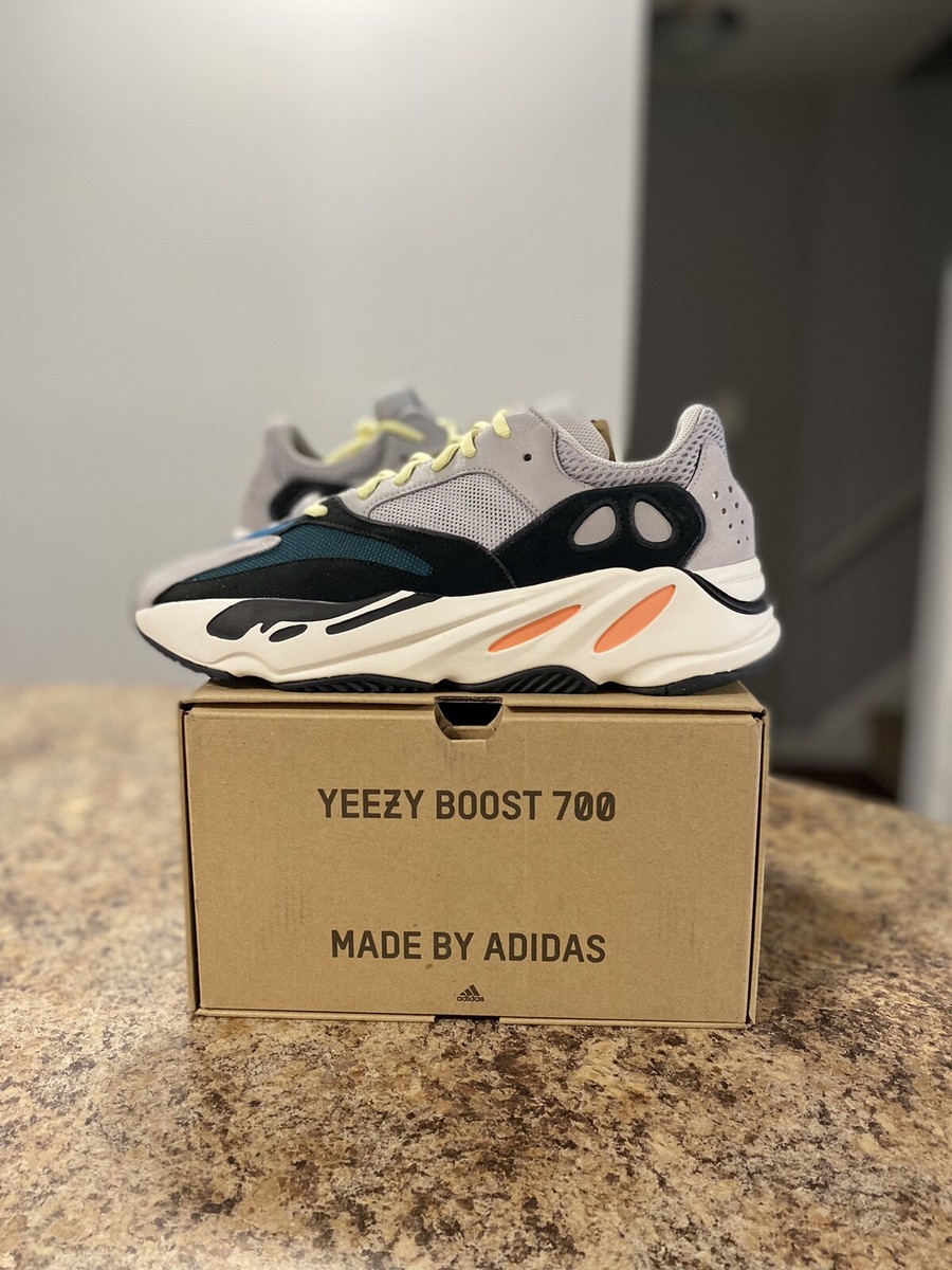 【美品】adidas YEEZY Boost 700 Wave Runner s-l400.jpg