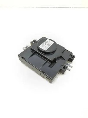 MERCEDES-BENZ C W204 Antennenverstärker  A2048702789 2.99 Diesel 165kw 25053548