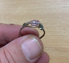 UK SIZE P VINTAGE GOLD TONE WITH PINK STONE 1.2 GRAMS RING (P3)