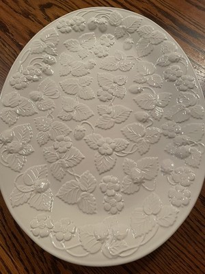 Embossed Strawberries And Vines Oval Ceramic Platter Portugal 18 7/8 