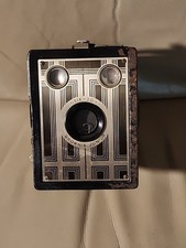 Vintage 1934-1942 KODAK Six-20 BROWNIE Junior Box Camera Art Deco Used 620 Film