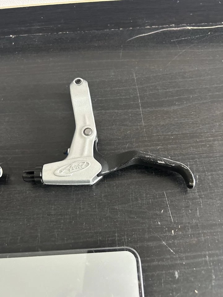 Juego de palancas de freno de barra plana izquierda y derecha AVID FR-5 plateadas/negras Foto 4 de 4