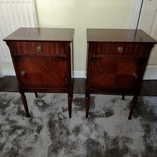 2 X Strongbow Furniture Bedside Cabinets Mahogany Style Vintage Tables Pair