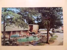 Fairchild's Hotel Court Mississippi Court Mississippi vintage postcard pool