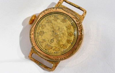 ZentRa Rolled Gold Art Deco Ladies' Trench / Cocktail Guilloché Dial, Running