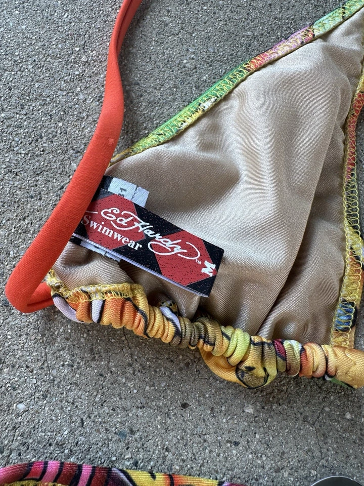 Conjunto de biquíni ED HARDY vintage Y2K caveira cruzada cordas ousadas tatuagem média natação - Imagem 4 de 4
