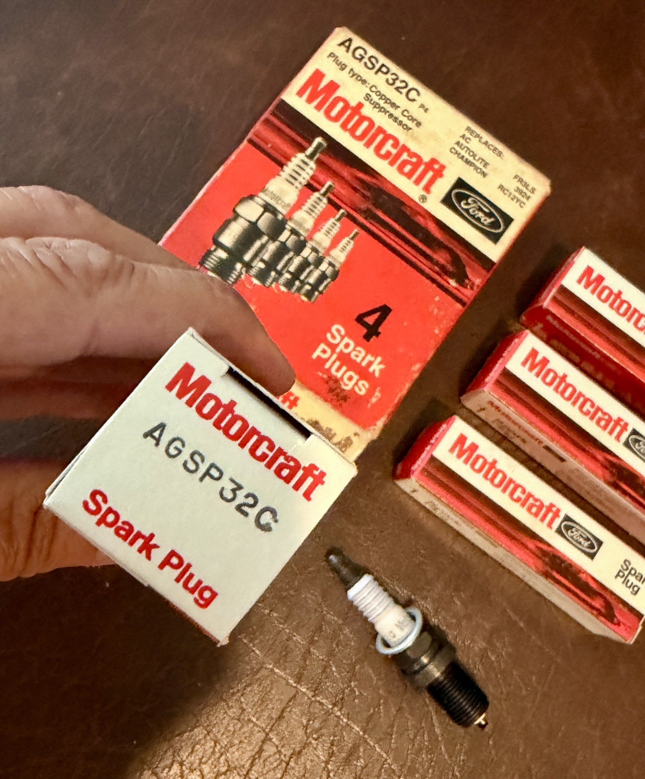 Vintage Motorcraft AGSP32C P4 Spark Plugs Set of 4 Ford OEM USA Copper NOS