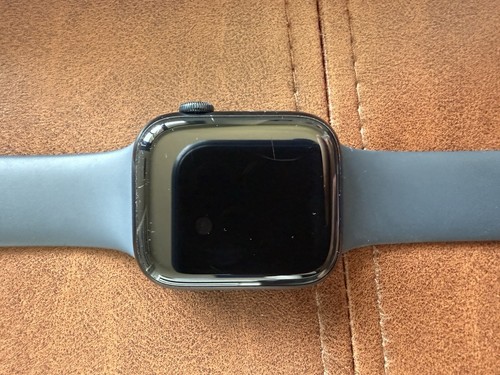 USED - Apple Watch Series 8 45MM GPS Black Aluminum Black Sport Band MNUL3LL/A - Photo 4 sur 8