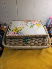 Vtg Singer Sewing Basket Retro Floral Top  Woven Wicker Japan Lining Worn 