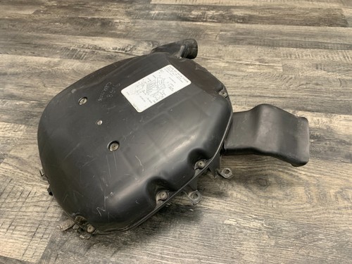 1997-1998 CBR1100XX Super Blackbird Honda OEM Air Filter Cleaner Case Box Lid - Picture 5 of 11