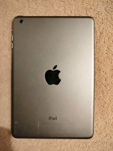 Apple iPad mini 1st Gen. 16GB, Wi-Fi, 7.9in - Grey - Picture 2 of 2