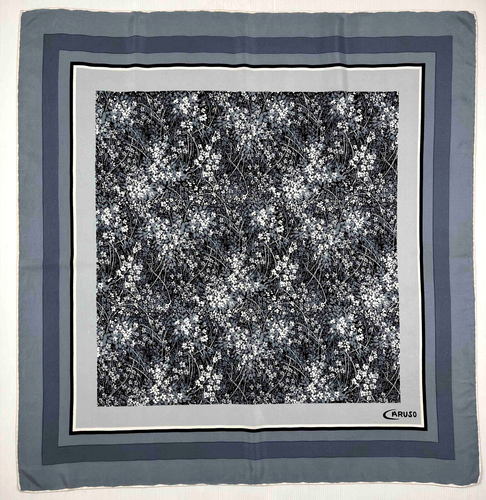 Foulard Vintage Elégance Paris Soie Twill – 88 X 87 Cm, Ourlé Main, Blanc, Occasion TBE
