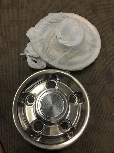 GM generic chrome Center Caps, 5 on 4 3/4 bolt pattern / x2 selling together