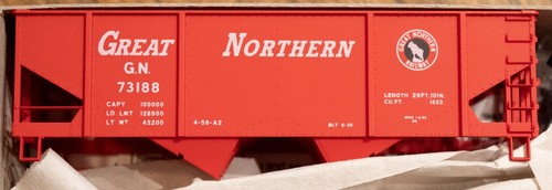 Tolva doble Accurail #2352.1 Canton G.N. Rojo (número de carretera #73188) | Zustand: New