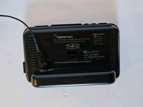 617-1485B La Crosse Technology Atomic Color Digital Alarm Clock with USB Port - Picture 4 of 8