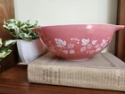 Vintage Pyrex Pink Gooseberry Cinderella Mixing Bowl #444 4 Qt White On Pink
