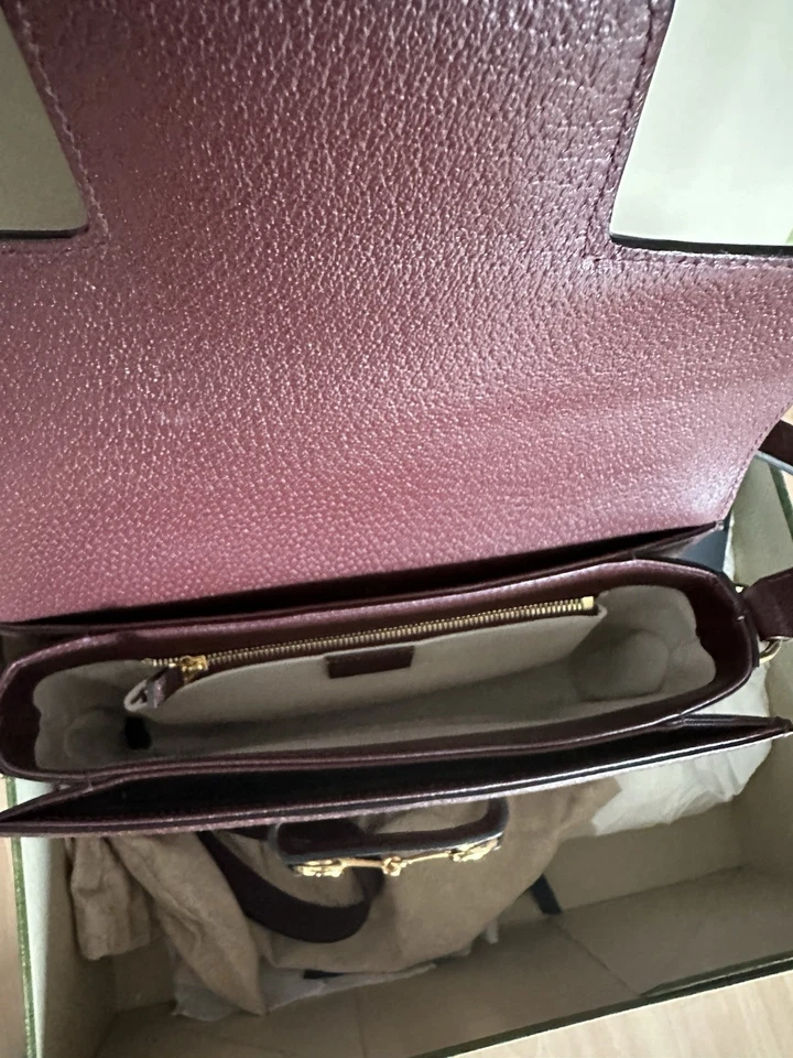 Gucci Horsebit 1955 Schultertasche in Bordeaux, 1x getragen, Wie NEU - Bild 4 von 4