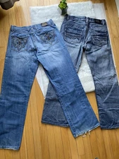 Pair of Men's Straight Jeans in Blue and Gray Wash