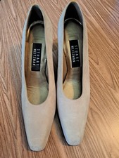 Vtg Stuart Weitzman Square Toe Pump Heels Beige Gray Size 7.5AA Spain Classic