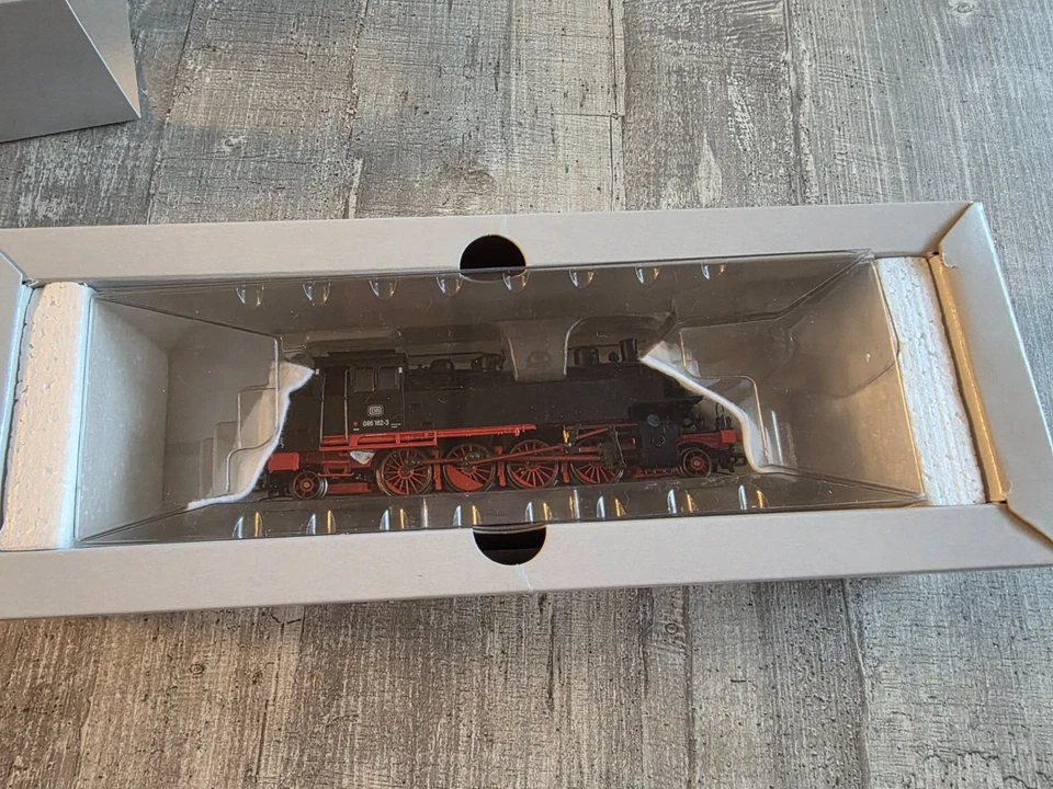 Märklin 37862-02 - Dampflokomotive BR8 - Digital - Sehr  Guter Zustand - S048-13 - Bild 4 von 4